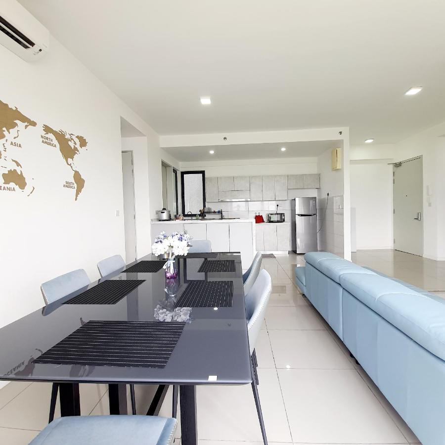 The Glass Homestay Putrajaya Exterior foto